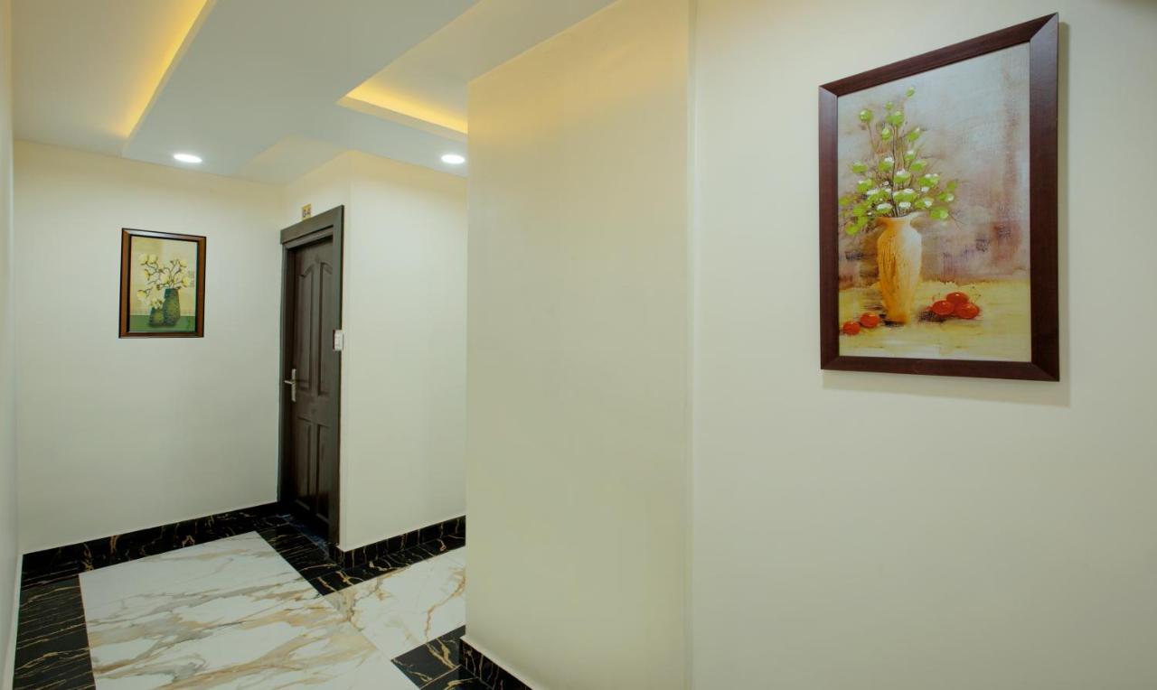 Treebo Shore Residency, 290 M From Lakeshore Hospital Kochi